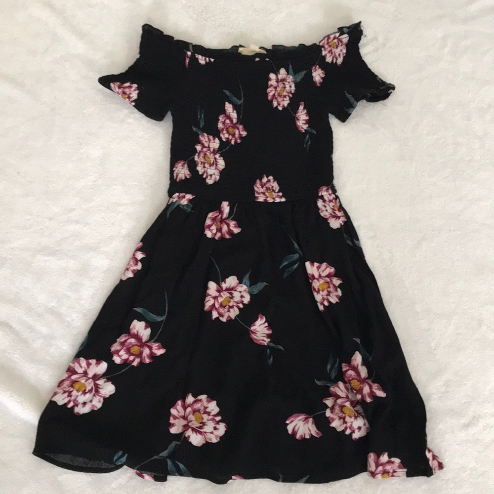 LA Hearts off-the-shoulder smocked dress